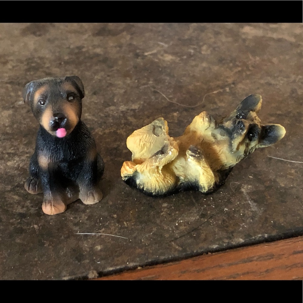 Mini puppy 🐶 figurines